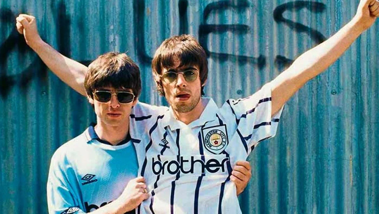 Oasis. Manchester. Football. — Football Heritage
